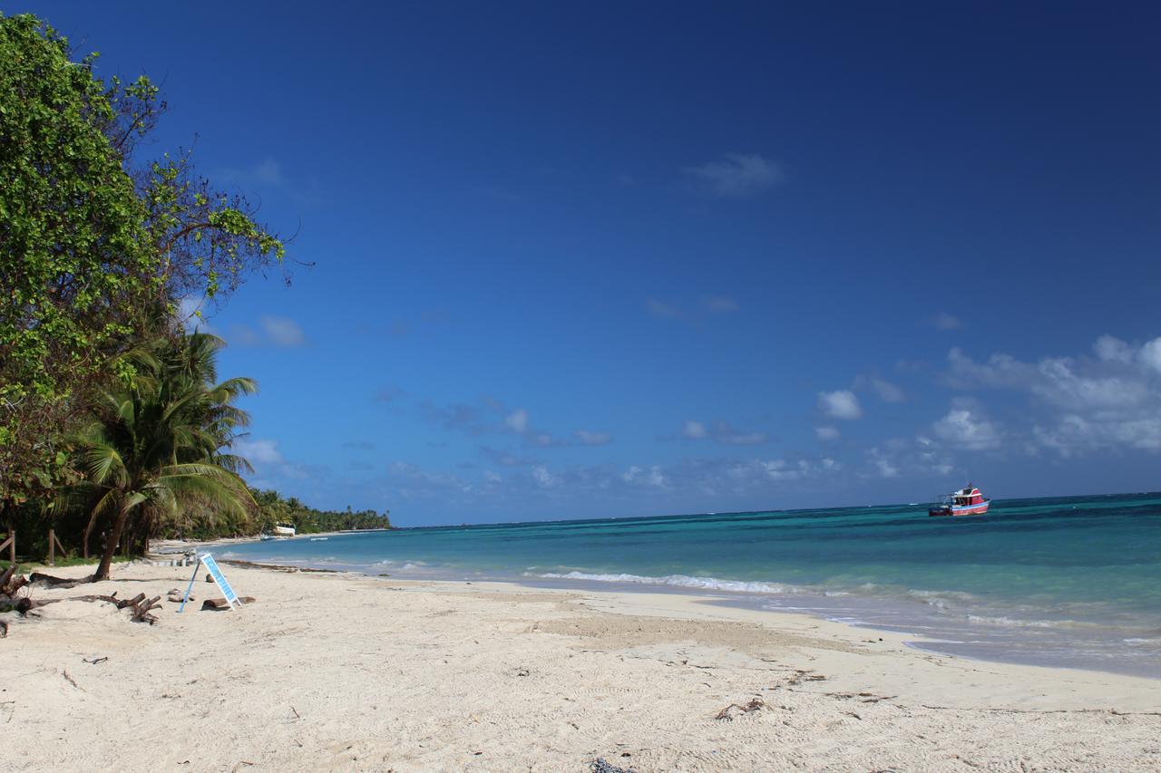 Sunrise Paradise/Carlito'S Place Hotel Little Corn Island Exterior photo